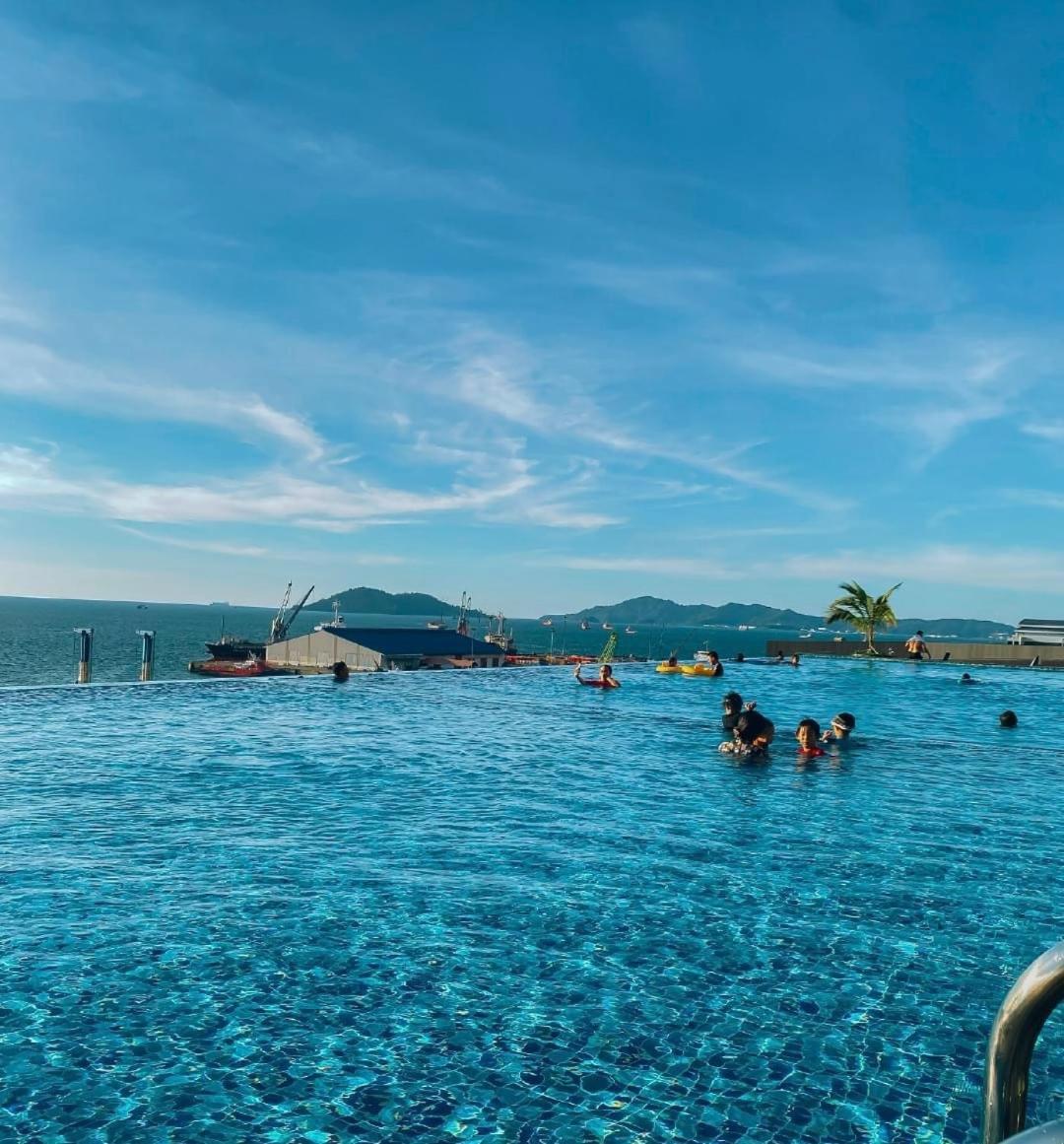 Seaview Luxury Condo Homestay 2Bed 2Bath Jesselton Quay By R2 Residence Kota Kinabalu Exterior foto